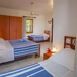 Th Gioiosa Mare - Capo Calava Village Джоиоза-Мареа