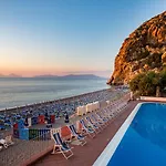 Th Gioiosa Mare - Capo Calava Village 3* Джоиоза-Мареа