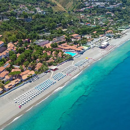 Tatil parkı Th Gioiosa Mare - Capo Calava Village 3*