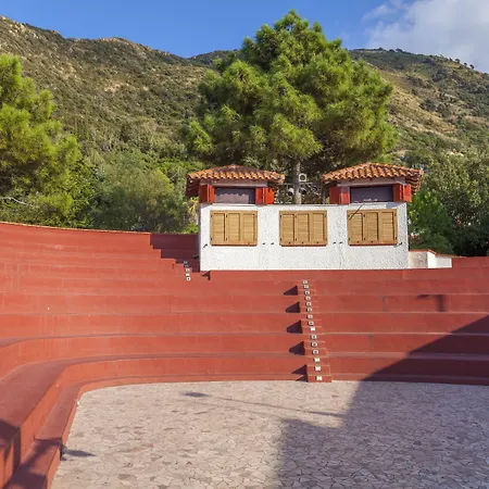 Feriepark Th Gioiosa Mare - Capo Calava Village 3*