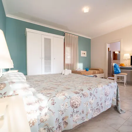 Th Gioiosa Mare - Capo Calava Village 3*