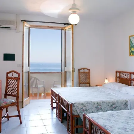 Th Gioiosa Mare - Capo Calava Village Tatil parkı Gioiosa Marea