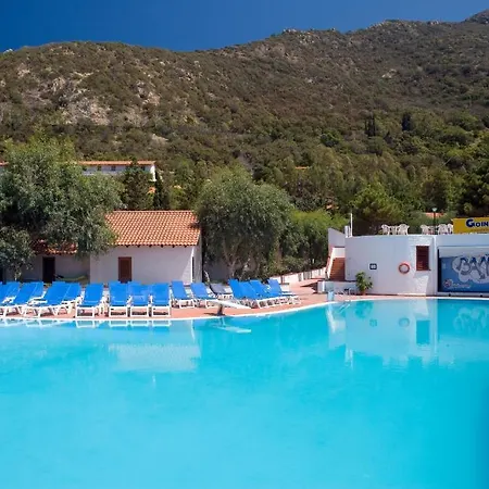 פארק נופש Th Gioiosa Mare - Capo Calava Village