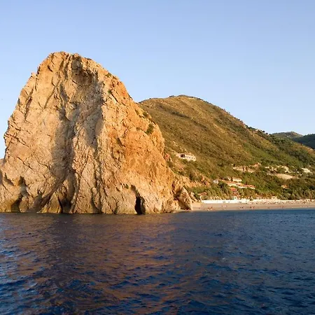 Th Gioiosa Mare - Capo Calava Village