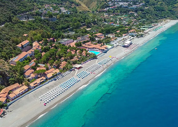 Feriepark Th Gioiosa Mare - Capo Calava Village 3*
