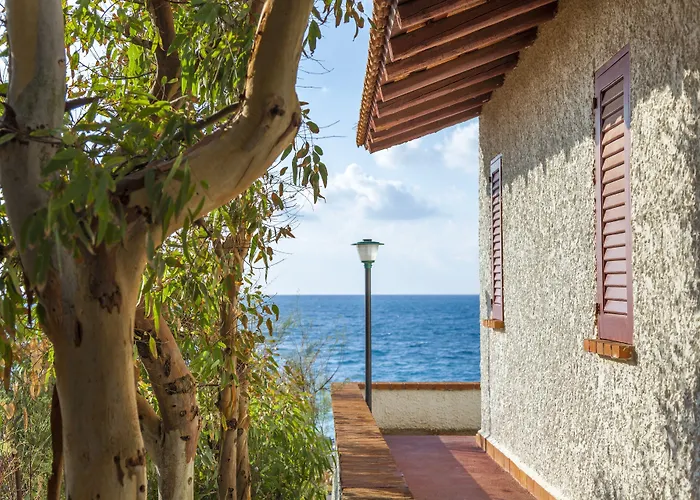 Th Gioiosa Mare - Capo Calava Village