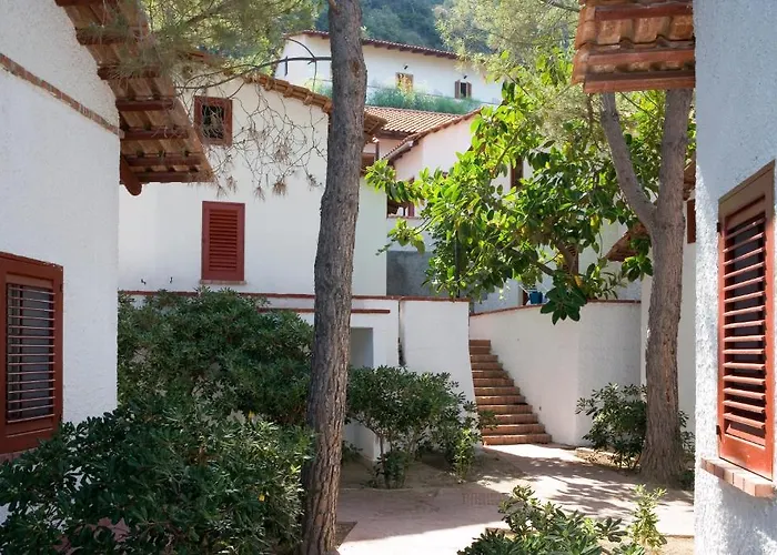 Th Gioiosa Mare - Capo Calava Village 3*